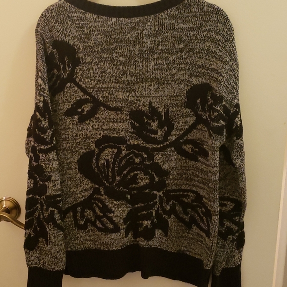 GAP pullover Sweater - Picture 4 of 6